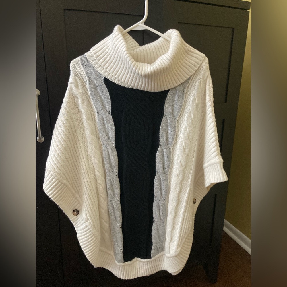 NWT Talbots white and black knit poncho